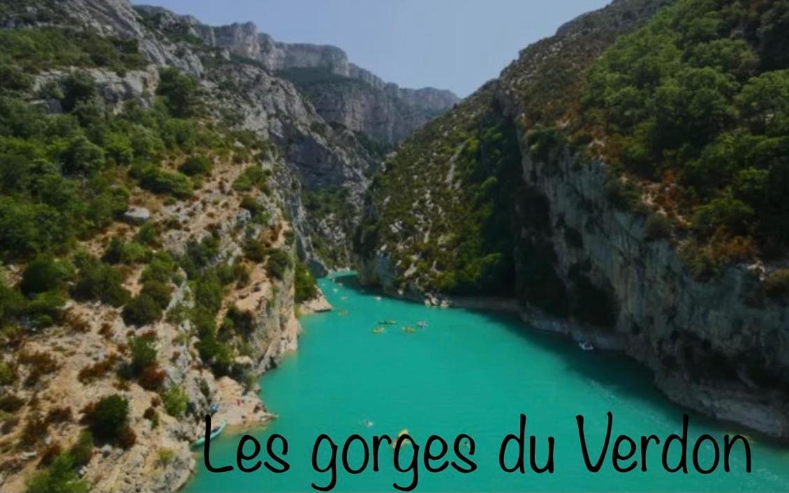 מלון Gréoux-les-Bains Les Mazets Du Pas מראה חיצוני תמונה